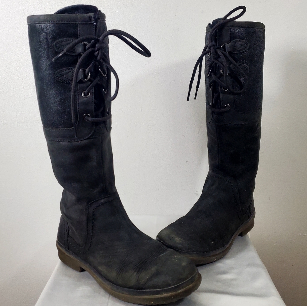 UGG Black Elsa Waterproof Leather Lace Up Plush Lined Boots Size 7